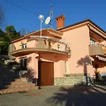 Valentina *