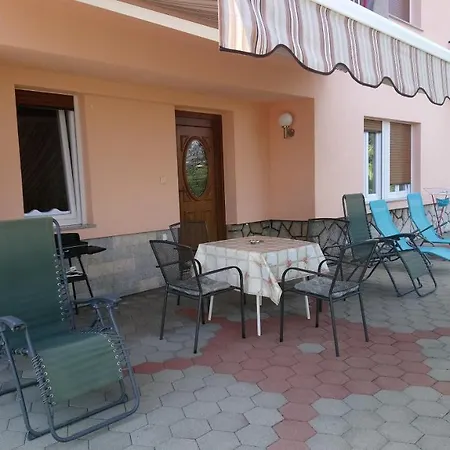 Valentina Apartman *